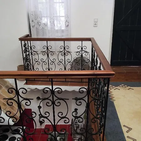 Holiday Kolivata, Alexandros, 31100, Greece بيت للعطل *